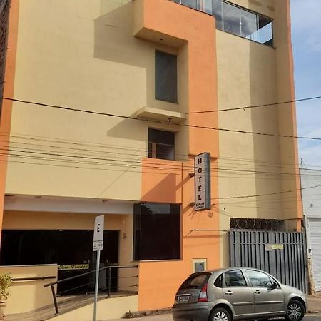 Shalon Hotel Uberaba Exterior foto